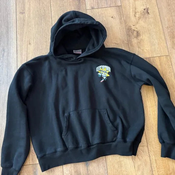 A Lil Glory Hoodie (Black)Iconic logos of Rapper Chief Keef and his label Glo-Ga
